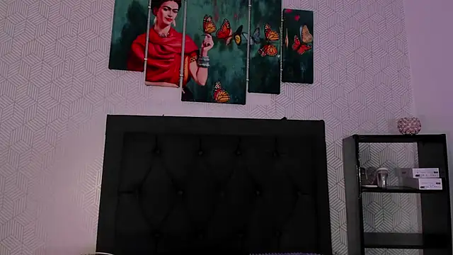 Selena fox7 online show from October 8, 4:43 am