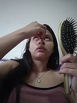 CHLOE ISABELL online show from March 20, 11:59 am