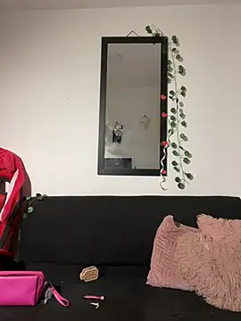 emyrose2 online show from February 23, 2:40 am