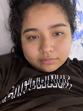 emyrose2 online show from February 25, 4:24 am
