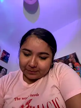 emyrose2 online show from September 19, 2:35 am