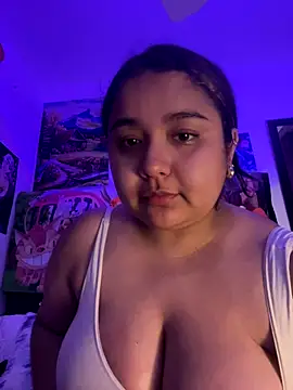 emyrose2 online show from October 1, 3:34 am