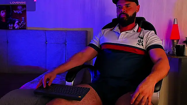 Luke Diaz7 online show from March 14, 11:21 pm