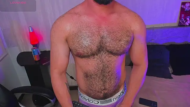 Snapshot of Luke_Diaz7 chatting on July 17, 3:24 am Luke Diaz7 online show from July 17, 3:24 am