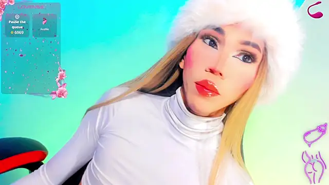 emelly horny  online show from October 24, 7:10 pm