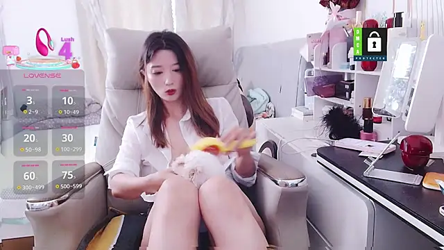 Snapshot of Tangtang-baby chatting on June 23, 3:37 am Tangtang-baby online show from June 23, 3:37 am