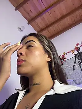 Maryybellax online show from November 5, 10:32 pm