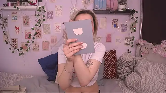 EllySunlover online show from March 5, 3:29 am