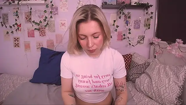 EllySunlover online show from March 5, 6:33 am