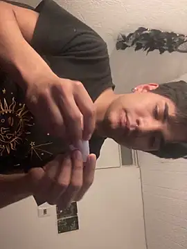 shadowsofgarden online show from April 8, 12:32 am