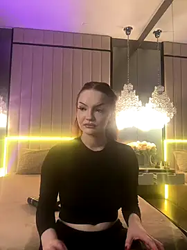 Snapshot of AlexaBright chatting on November 8, 6:18 pm AlexaBright online show from November 8, 6:18 pm