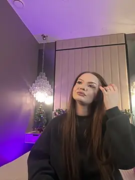 Snapshot of AlexaBright chatting on December 14, 5:29 pm AlexaBright online show from December 14, 5:29 pm