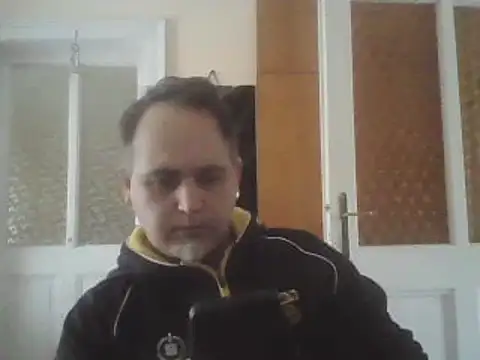 Snapshot of Szolga10 chatting on February 13, 11:50 am Szolga10 online show from February 13, 11:50 am