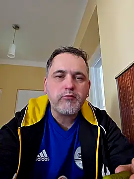 Snapshot of Szolga10 chatting on March 20, 12:43 pm Szolga10 online show from March 20, 12:43 pm