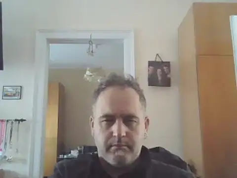 Snapshot of Szolga10 chatting on September 27, 9:58 am Szolga10 online show from September 27, 9:58 am