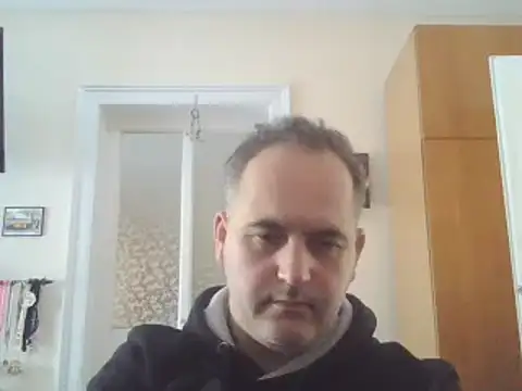 Snapshot of Szolga10 chatting on October 25, 9:50 am Szolga10 online show from October 25, 9:50 am