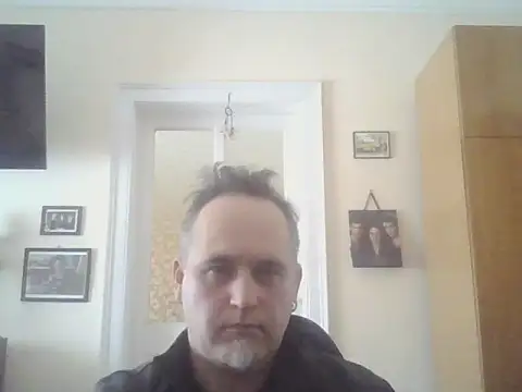 Snapshot of Szolga10 chatting on March 11, 3:07 pm Szolga10 online show from March 11, 3:07 pm