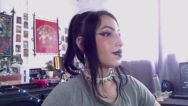 Nyx Blackmoon online show from February 21, 3:43 pm