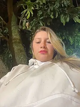 aurora coldd online show from April 21, 5:25 am