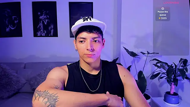  JacobMiller   online show from April 16, 4:13 am