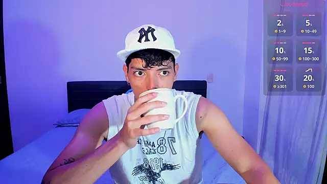 Snapshot of _JacobMiller__ chatting on May 3, 9:10 pm JacobMiller online show from May 3, 9:10 pm