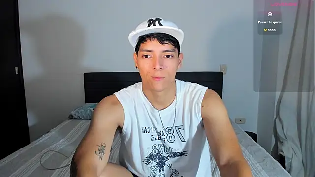 Snapshot of _JacobMiller__ chatting on June 11, 10:52 pm JacobMiller online show from June 11, 10:52 pm