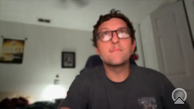 Snapshot of Milflover96 chatting on April 4, 1:59 am Milflover96 online show from April 4, 1:59 am