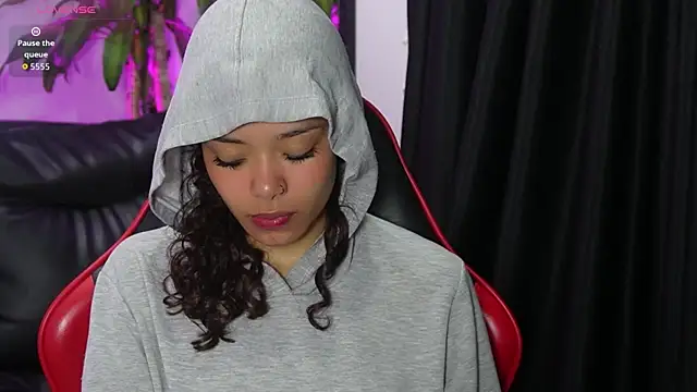 sara sharma  online show from November 24, 2:17 pm