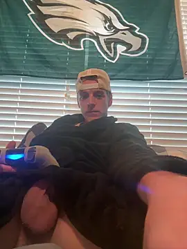 Snapshot of theycallmes3x chatting on December 4, 5:54 pm theycallmes3x online show from December 4, 5:54 pm