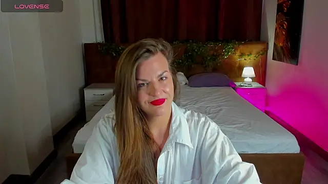 kamilla   moon online show from March 5, 7:16 am