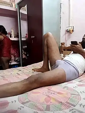 Snapshot of Hot_couple493 chatting on May 18, 7:31 pm Hot couple493 online show from May 18, 7:31 pm