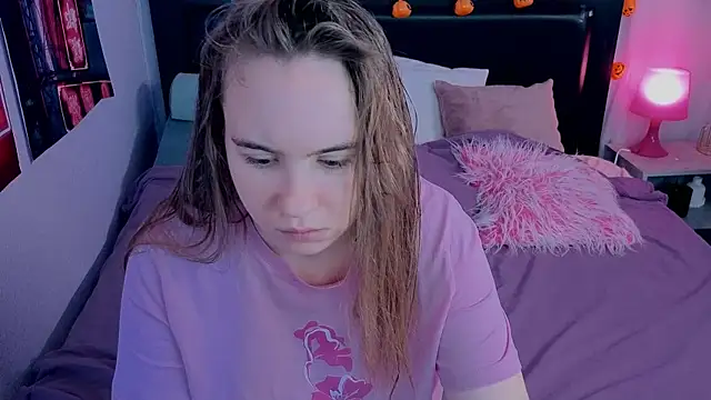 Lika 0ne online show from November 30, 11:03 am