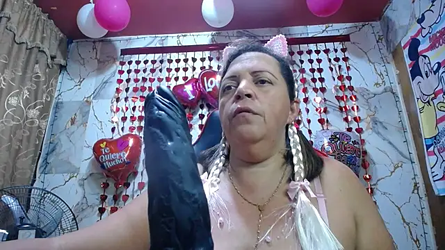 alina maturehot online show from February 11, 9:36 am