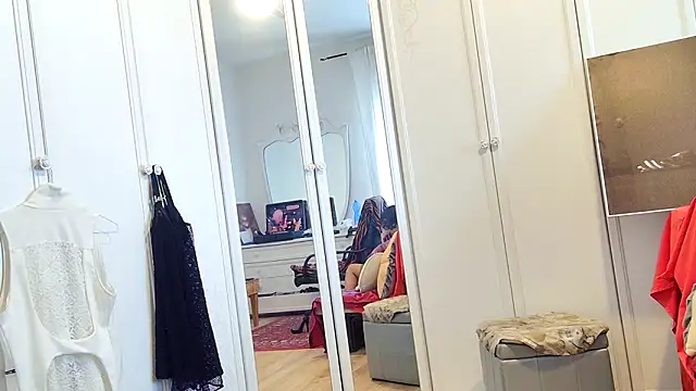 Chanel Noire online show from April 27, 8:23 am