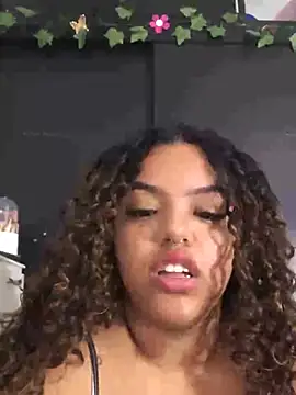 Anitta bell online show from April 15, 4:03 pm