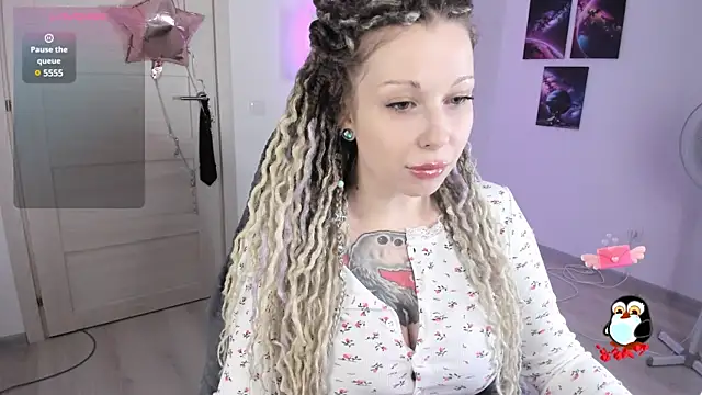 HoneySallyMoore online show from January 12, 8:25 pm