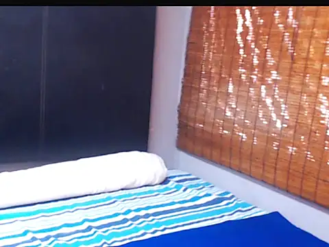 Snapshot of AfricanChinese chatting on December 17, 12:11 pm AfricanChinese online show from December 17, 12:11 pm