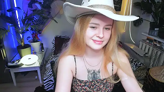 Alexa Pirs online show from December 2, 2:34 pm