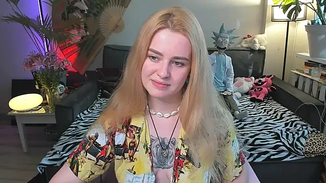 Alexa Pirs online show from July 17, 2:45 pm