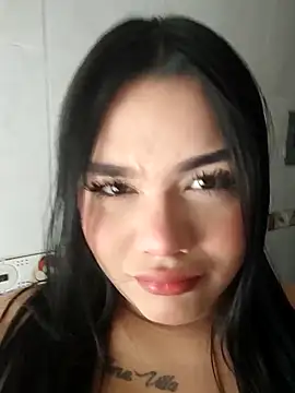 Snapshot of nikki_grey chatting on October 16, 5:14 pm nikki grey online show from October 16, 5:14 pm