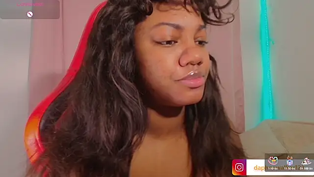 Daphnewalker   online show from February 13, 12:34 pm