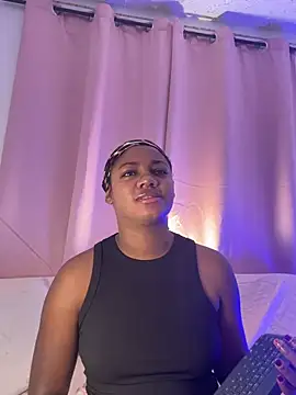 Daphnewalker   online show from June 28, 11:49 am