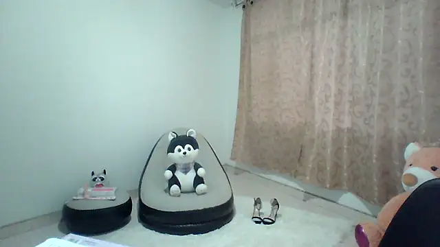 Snapshot of Hanna_latinaa chatting on March 14, 11:11 pm Hanna latinaa online show from March 14, 11:11 pm