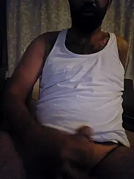 Snapshot of cuckold123 chatting on October 29, 4:04 am cuckold123 online show from October 29, 4:04 am