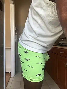 Snapshot of Budibudi5 chatting on February 18, 11:50 am Budibudi5 online show from February 18, 11:50 am