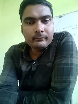 Snapshot of ccuteboyyyy chatting on November 20, 6:13 am ccuteboyyyy online show from November 20, 6:13 am