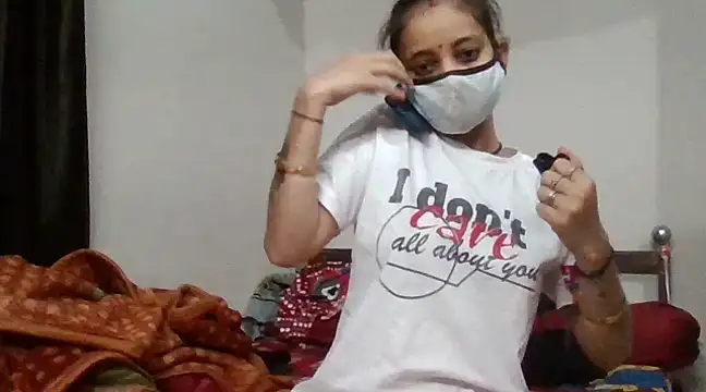 Snapshot of DesiVillageBaby chatting on March 21, 4:07 pm DesiVillageBaby online show from March 21, 4:07 pm