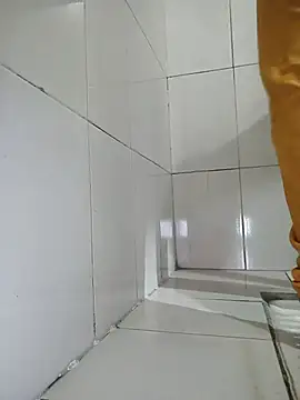 Snapshot of lovely----bhabhi chatting on November 9, 12:53 am lovely----bhabhi online show from November 9, 12:53 am