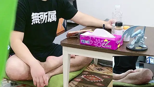 YARASERO-kun online show from December 5, 6:55 am