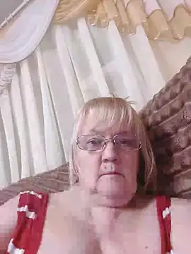 Snapshot of Violet5364 chatting on April 9, 8:25 pm Violet5364 online show from April 9, 8:25 pm